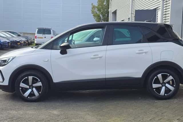 Opel Crossland (2021) thumbnail 2