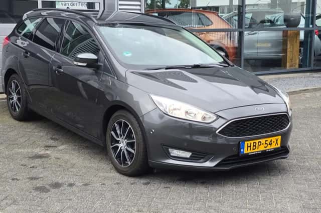 Ford Focus (2015) thumbnail 5