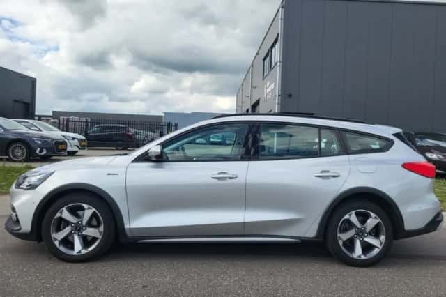 Ford Focus (2019) thumbnail 6