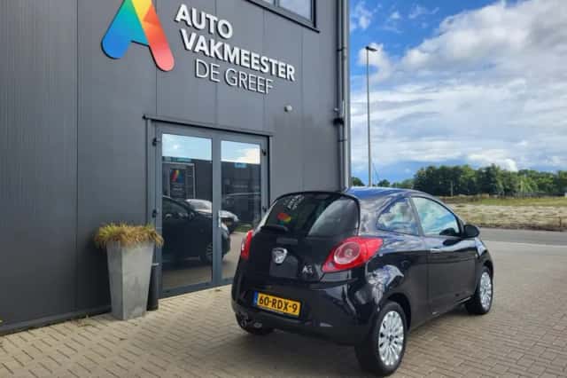 Ford Ka (2011) thumbnail 4
