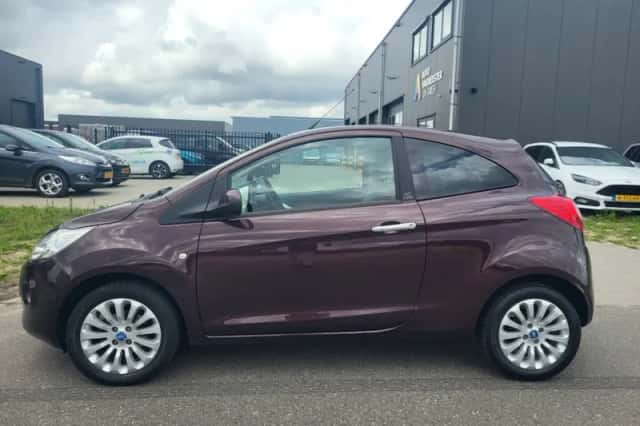Ford Ka (2012) thumbnail 6