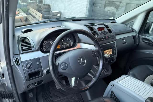 Mercedes-Benz Vito (2012) thumbnail 5
