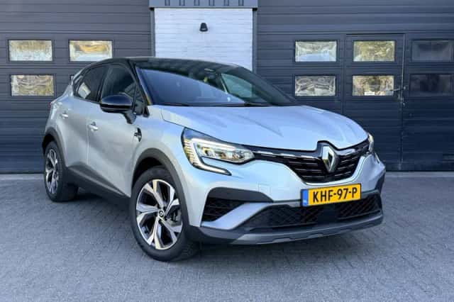 Renault Captur (2021) thumbnail 1