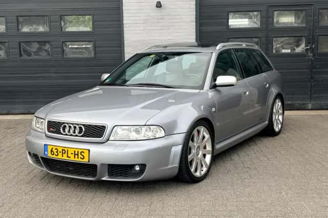 Audi RS 4 (2001) thumbnail 3