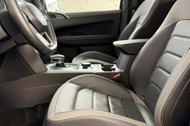 Volkswagen Amarok (2024) thumbnail 5