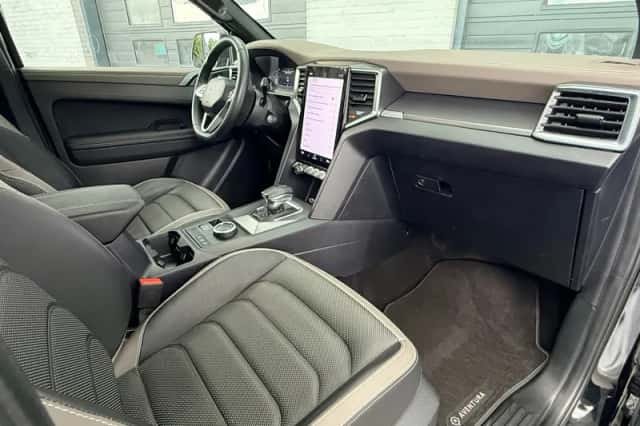 Volkswagen Amarok (2024) thumbnail 6