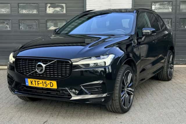 Volvo XC60 (2021) thumbnail 3