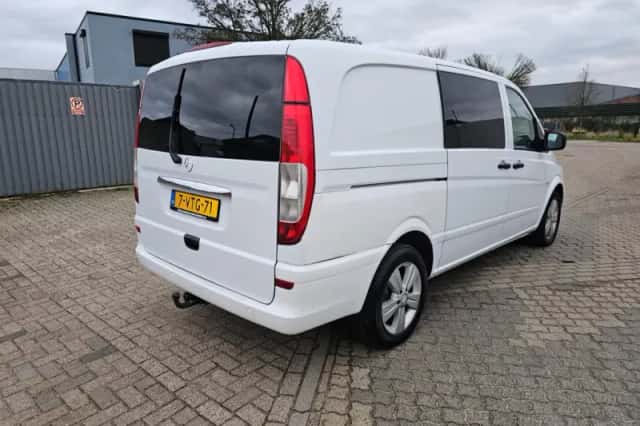 Mercedes-Benz Vito (2012) thumbnail 5