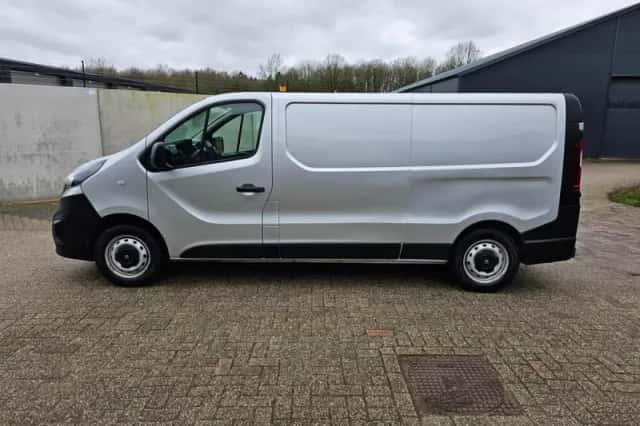 Opel Vivaro (2018) thumbnail 4