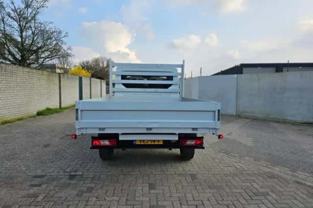 Ford Transit (2019) thumbnail 4