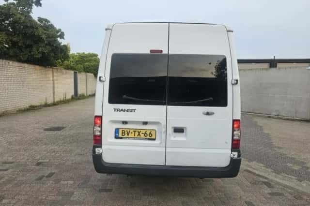 Ford Transit (2025) thumbnail 4