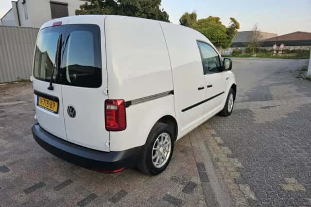 Volkswagen Caddy (2017) thumbnail 5