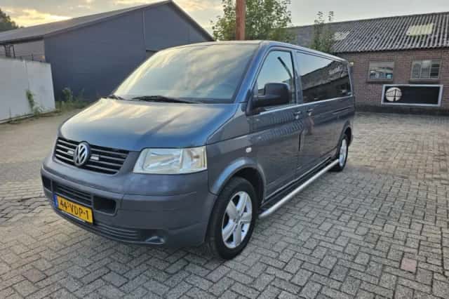 Volkswagen Transporter (2007) thumbnail 1