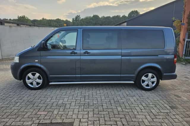 Volkswagen Transporter (2007) thumbnail 2