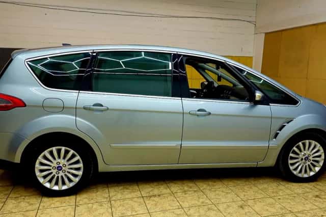 Ford S-Max (2012) thumbnail 6