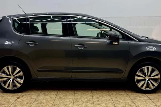 Peugeot 3008 (2014) thumbnail 6