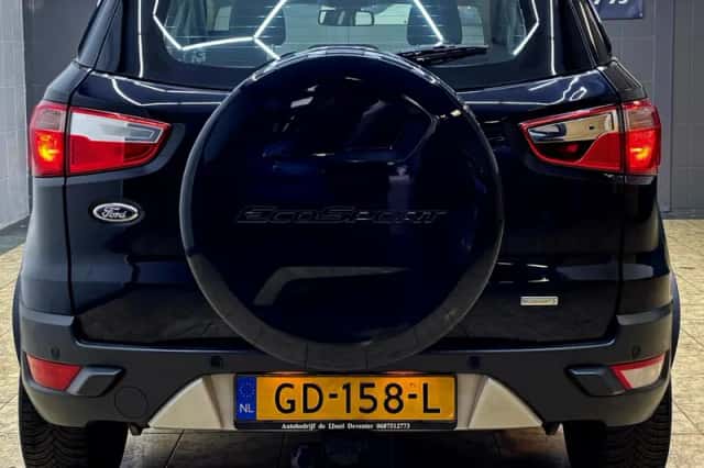 Ford EcoSport (2015) thumbnail 4
