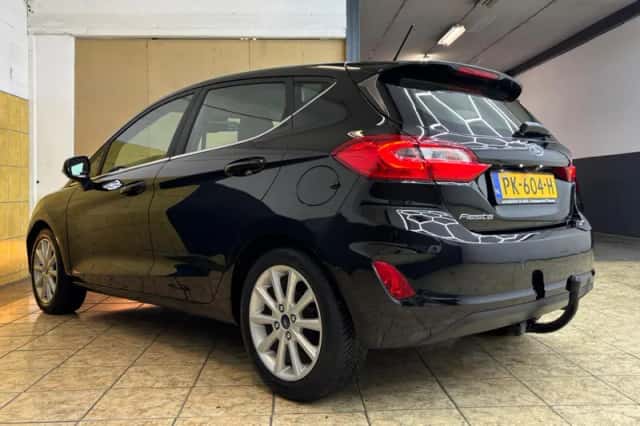 Ford Fiesta (2017) thumbnail 3