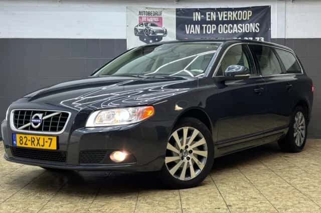 Volvo V70 (2011) thumbnail 2