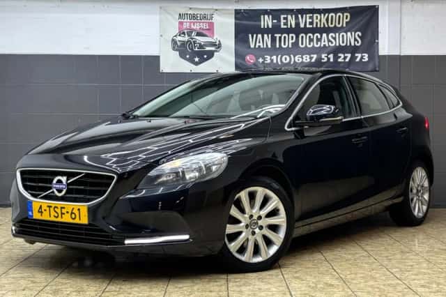 Volvo V40 (2014) thumbnail 1