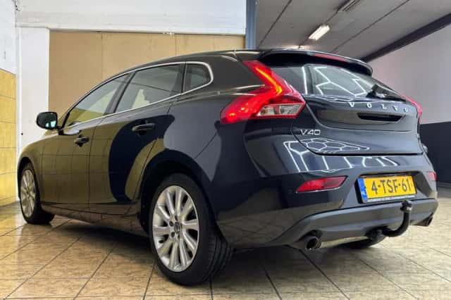 Volvo V40 (2014) thumbnail 3