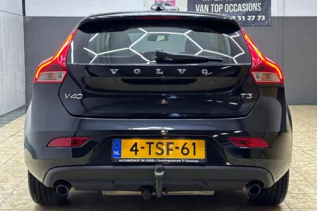 Volvo V40 (2014) thumbnail 4