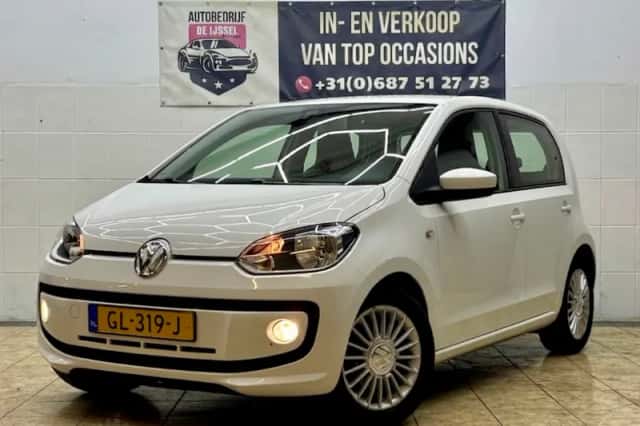 Volkswagen Up! (2015) thumbnail 1