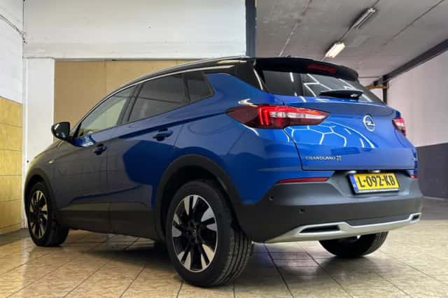 Opel Grandland (2020) thumbnail 2