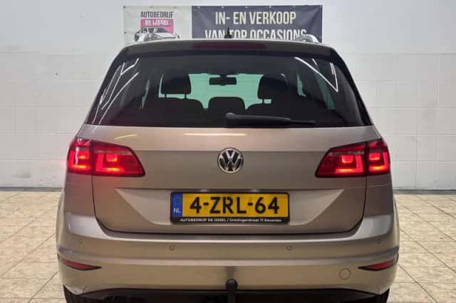 Volkswagen Golf Sportsvan (2014) thumbnail 3