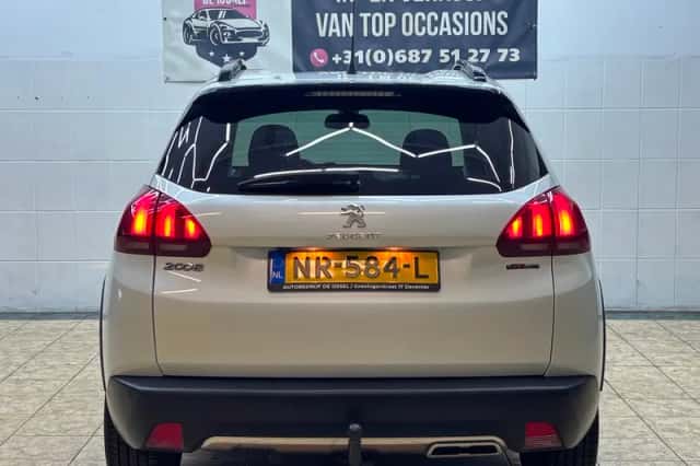 Peugeot 2008 (2017) thumbnail 4
