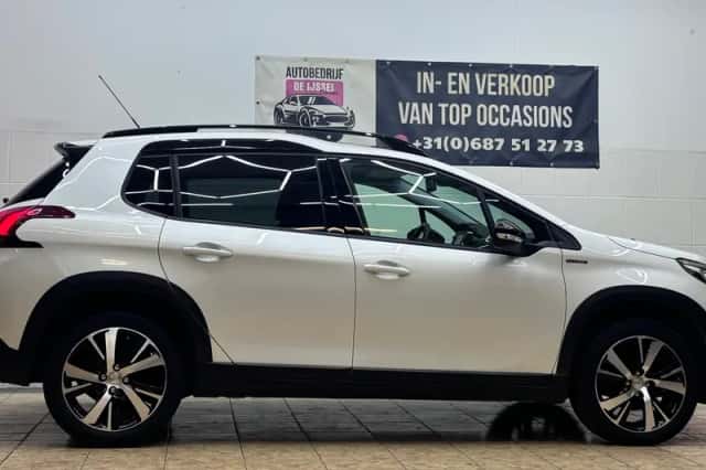 Peugeot 2008 (2017) thumbnail 6