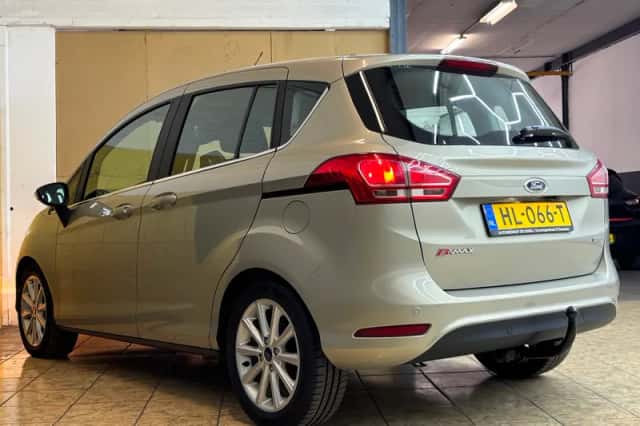 Ford B-Max (2015) thumbnail 3