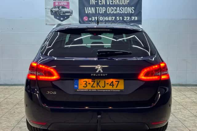 Peugeot 308 (2015) thumbnail 4