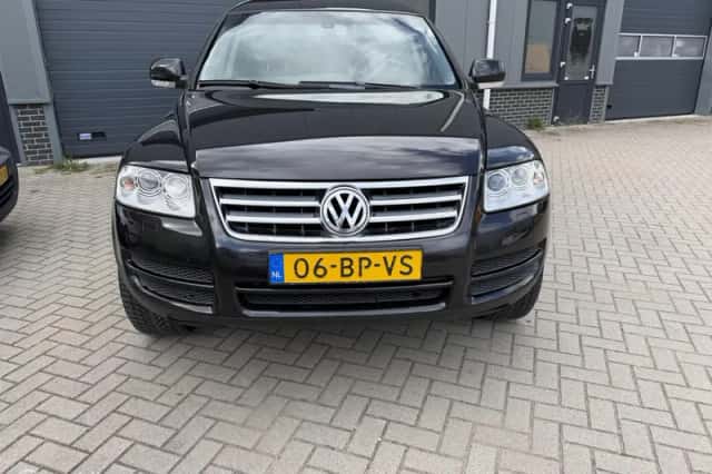 Volkswagen Touareg (2004) thumbnail 4