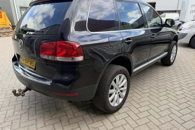Volkswagen Touareg (2004) thumbnail 5