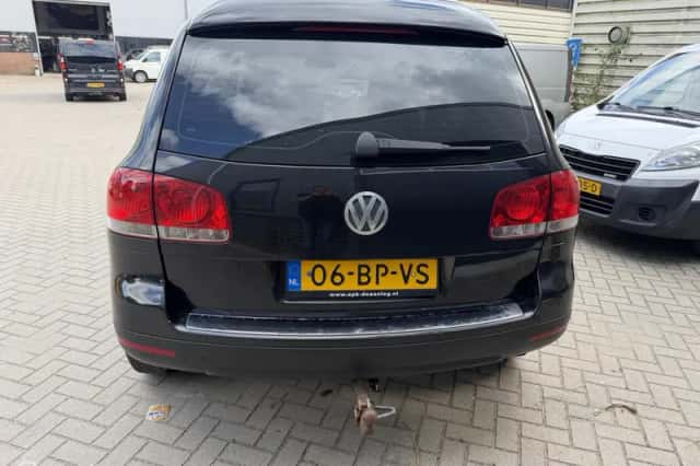 Volkswagen Touareg (2004) thumbnail 6