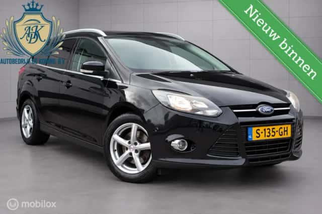 Ford Focus (2014) thumbnail 2