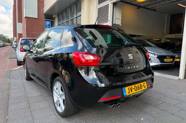 SEAT Ibiza (2016) thumbnail 3