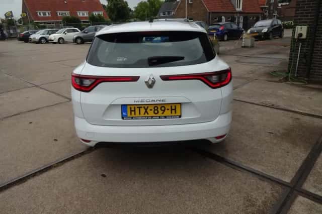 Renault Mégane (2019) thumbnail 5