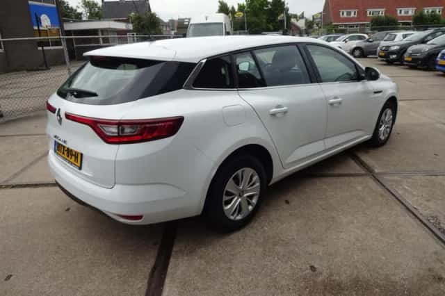 Renault Mégane (2019) thumbnail 6