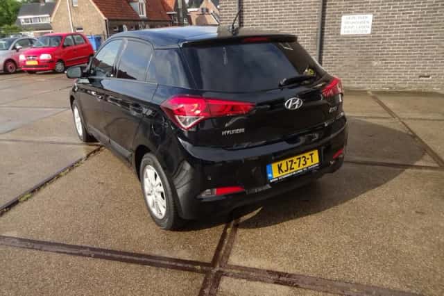 Hyundai i20 (2016) thumbnail 4