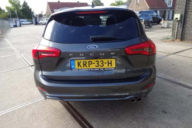 Ford Focus (2020) thumbnail 4