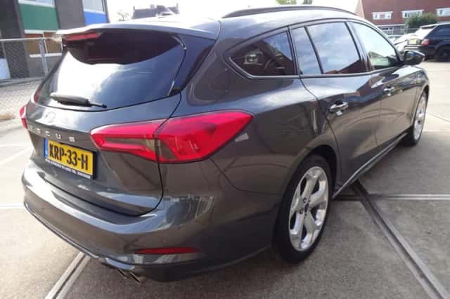 Ford Focus (2020) thumbnail 5
