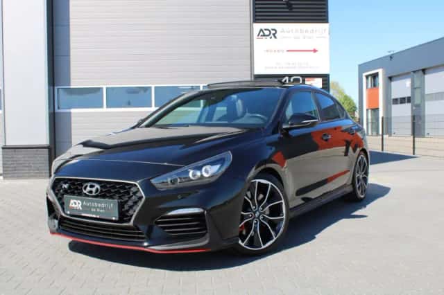 Hyundai i30 (2019) thumbnail 1
