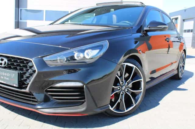 Hyundai i30 (2019) thumbnail 2