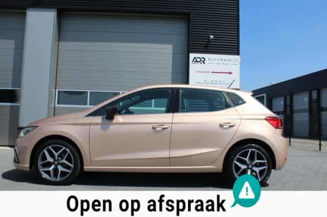 SEAT Ibiza (2017) thumbnail 5