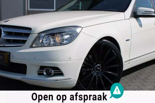 Mercedes-Benz C-Klasse (2011) thumbnail 2
