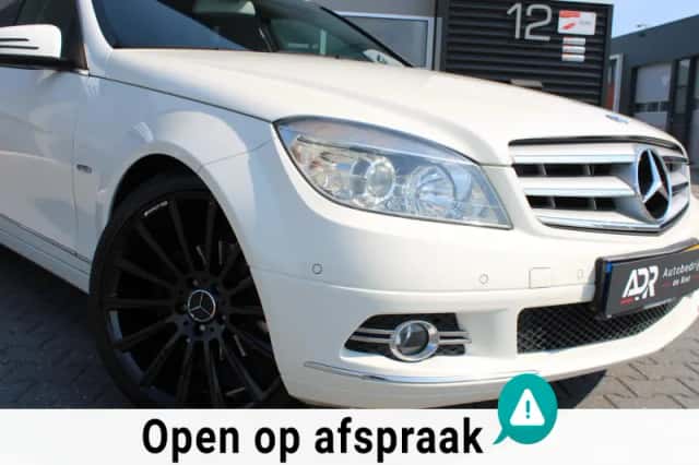 Mercedes-Benz C-Klasse (2011) thumbnail 3