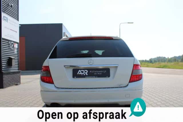 Mercedes-Benz C-Klasse (2011) thumbnail 6
