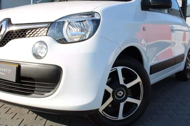 Renault Twingo (2018) thumbnail 2